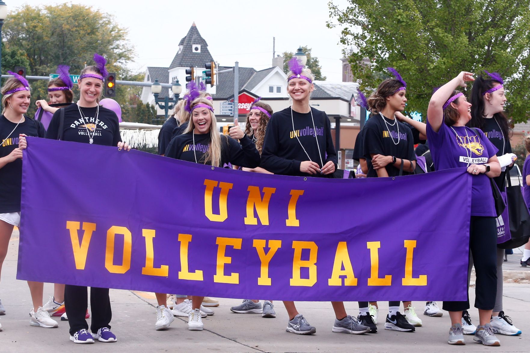 100221-uni-hoco-10